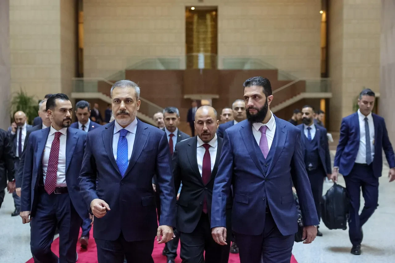 Son dakika | Dışişleri Bakanı Fidan'dan kritik ziyaret! Şam'da Şara ile görüştü