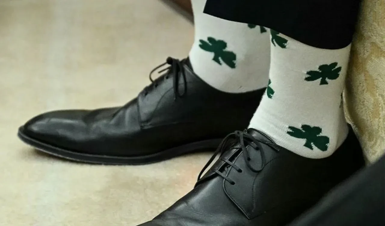 Trump'ı kahkahaya boğan çoraplar: Etkisinden çıkamadı