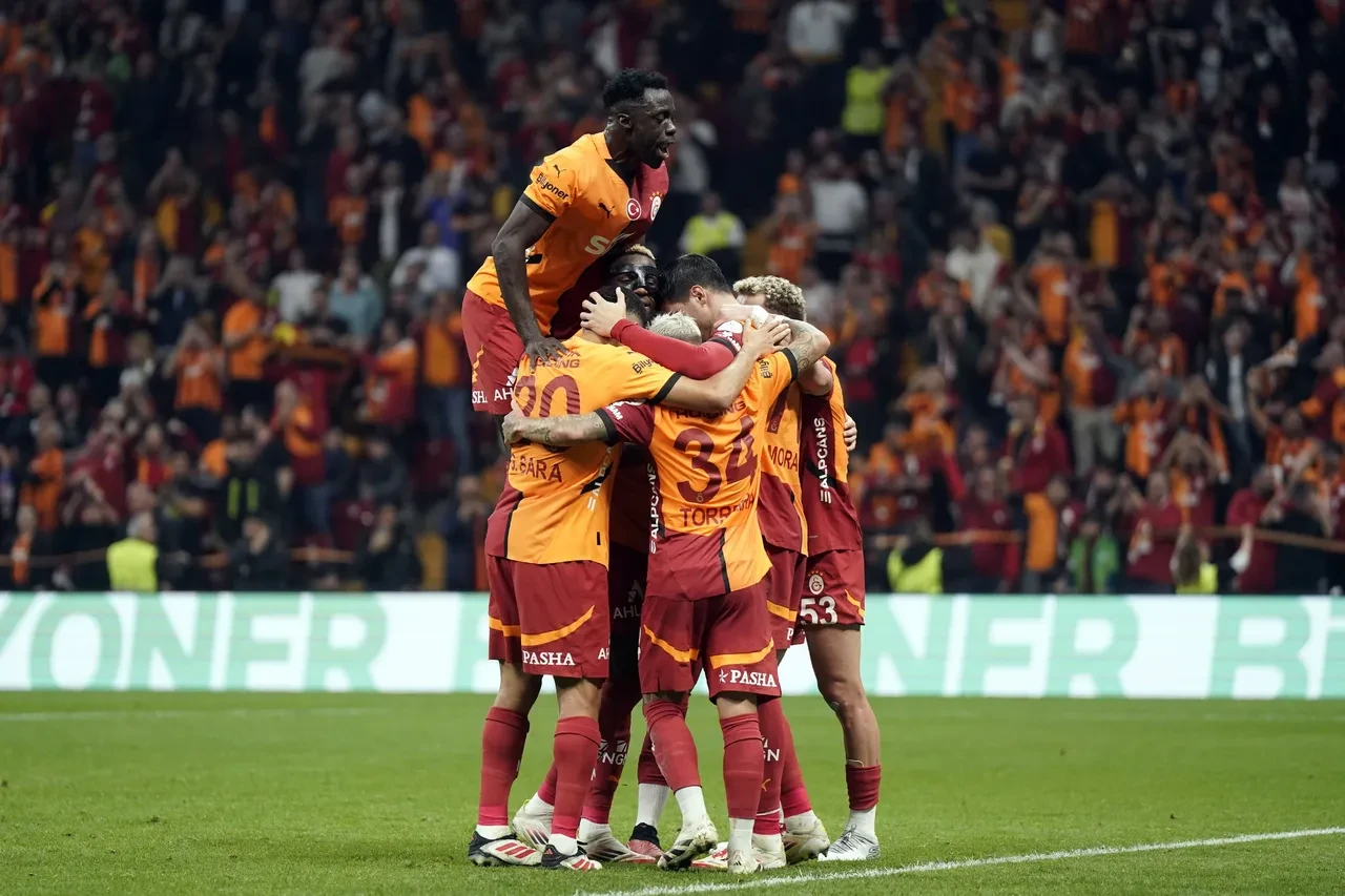Galatasaray Antalyaspor maçı kaç kaç bitti? Sarı kırmızılılardan dört dörtlük mücadele