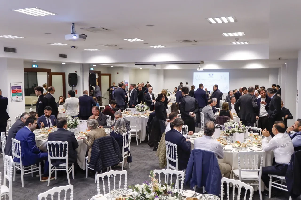 Oluklu mukavva sektörü (OMÜD) geleneksel iftar organizasyonunu düzenledi