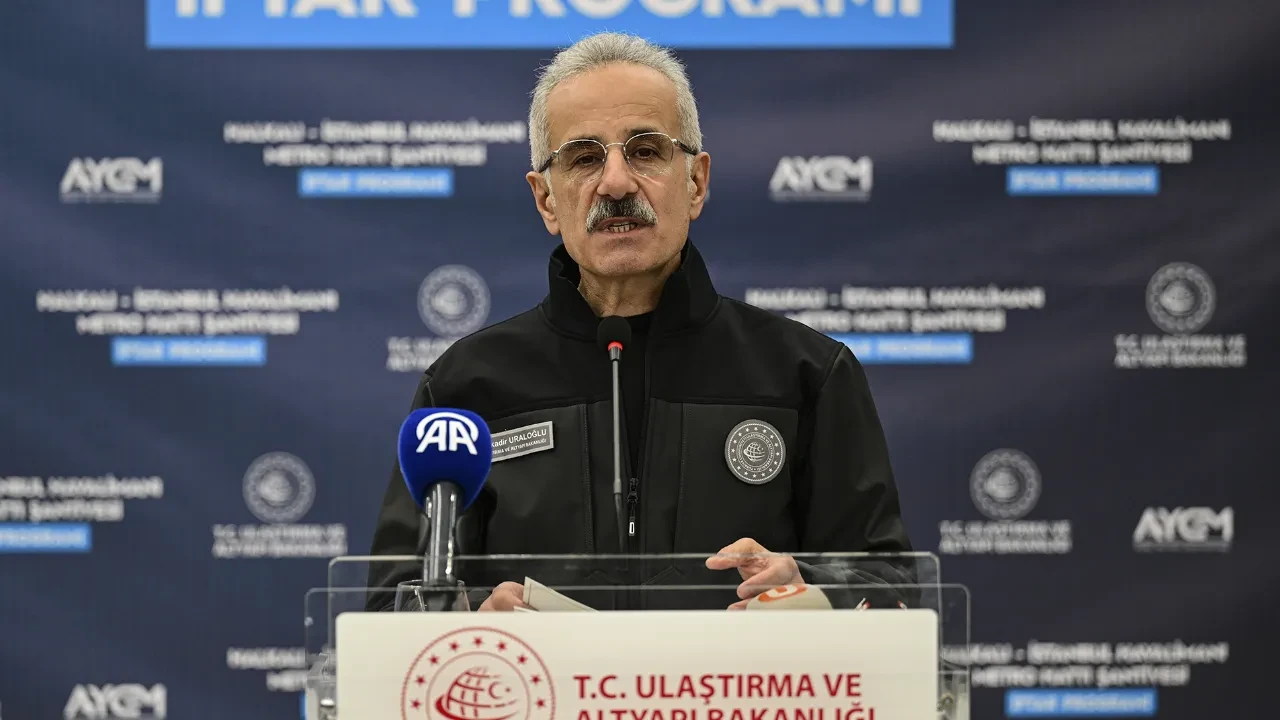 Bakan Uraloğlu 