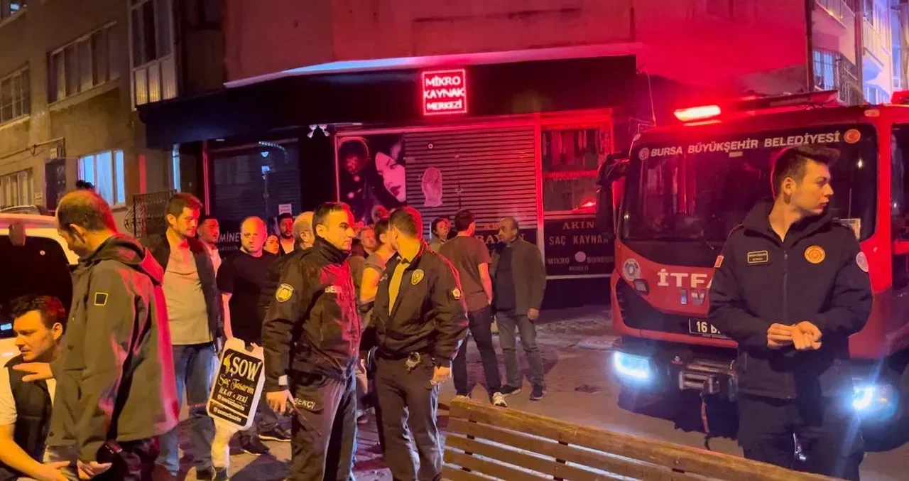 Birlikte yaşadığı kadını benzin döküp yakmaya çalıştı! Savunması kan dondurdu