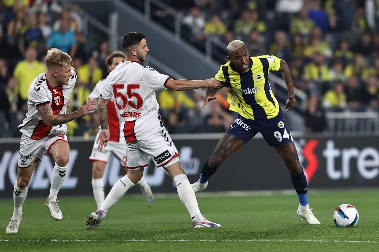 Fenerbahçe Samsunspor ile 0-0 berabere kaldı!