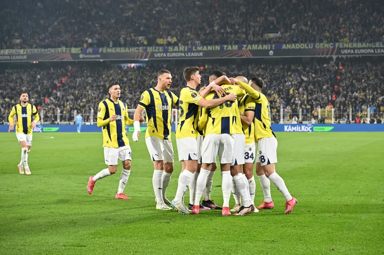 Fenerbahçe - Samsunspor maç kadrosu! FB - Samsunspor muhtemel ilk 11'leri belli oldu