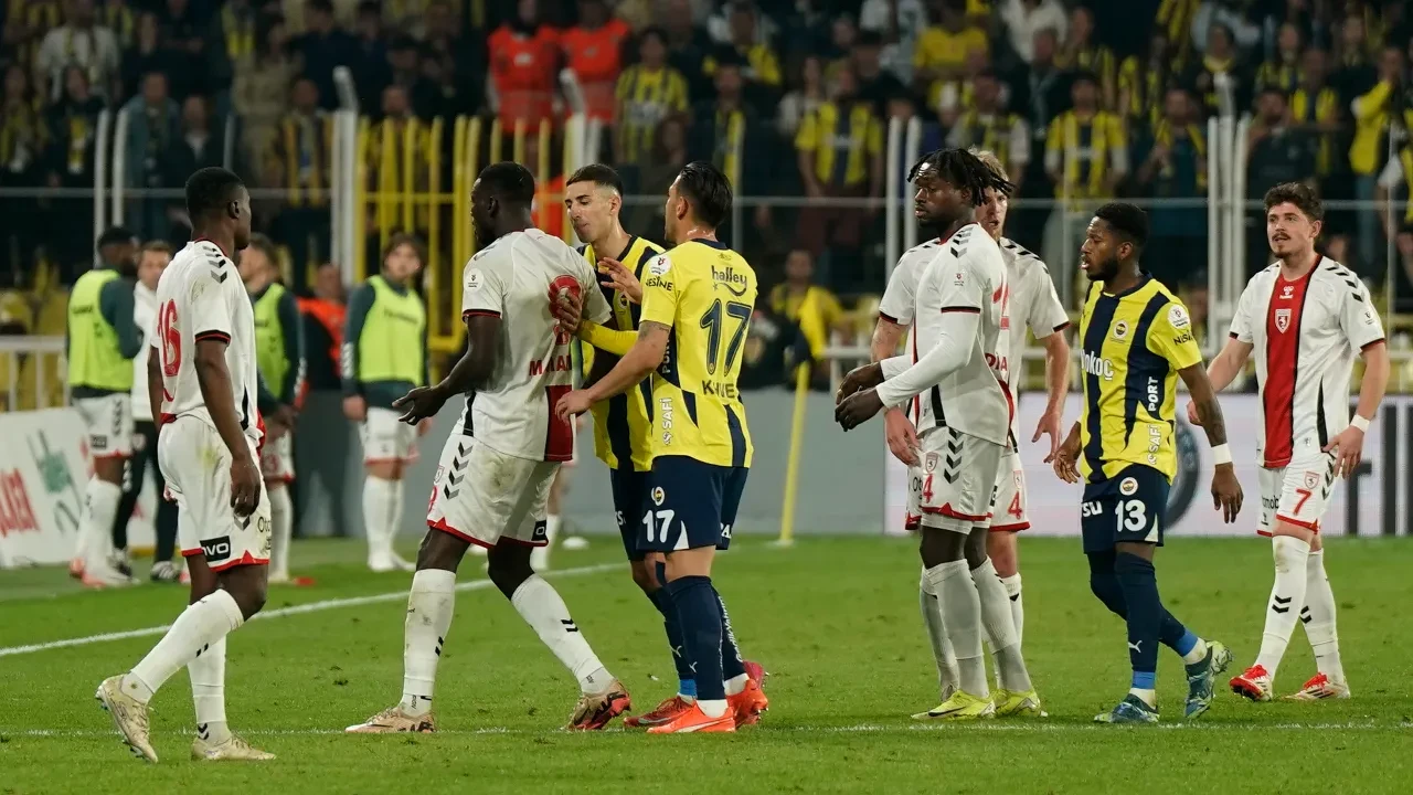 Fenerbahçe Samsunspor maçı kaç kaç bitti? Zirve yarışında büyük kayıp