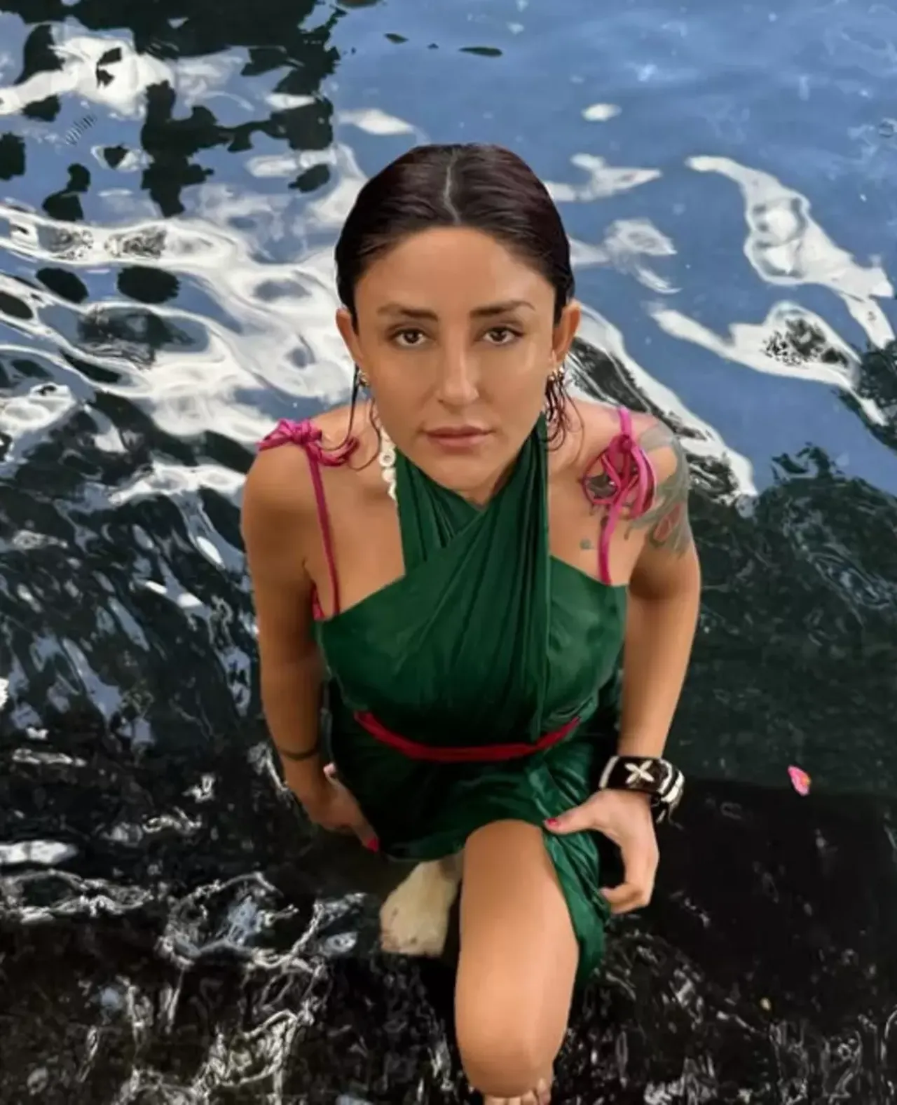 Melek Mosso’nun yüzünü görenler şaşırdı, DM kutusu doldu! Makyajsız hali gündemde
