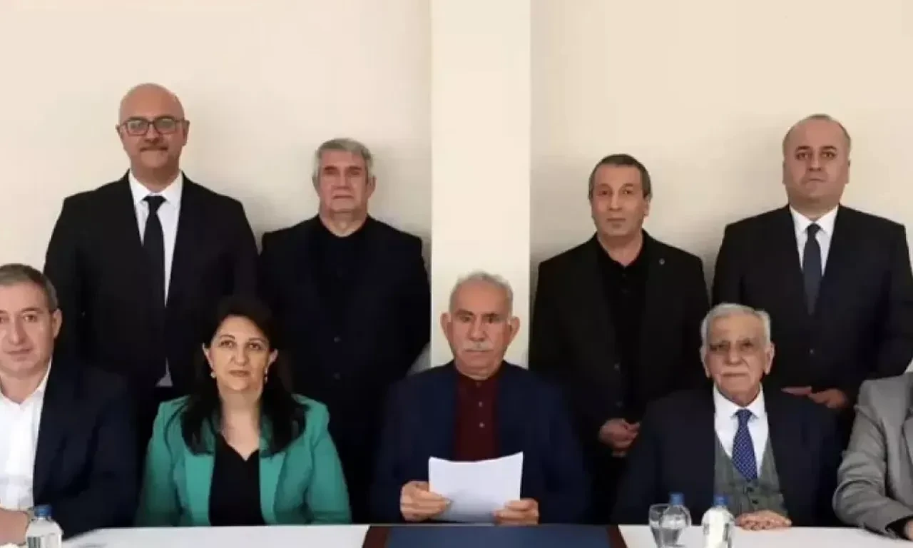 Son dakika | MHP lideri Bahçeli'den DEM Parti'nin ziyareti öncesi kritik mesaj: PKK feshi derhal kararlaştırmalı