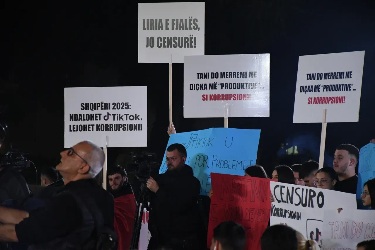 TikTok kapatıldı, halk ayaklandı! 14 yaşındaki çocuğun başına gelenler sonrası hükümet karar aldı