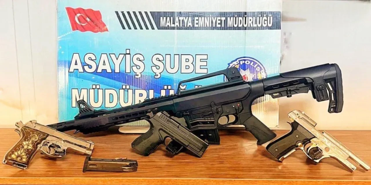 "Bizi kim alabilir" diyerek tüfekle havaya ateş açan 6 kişiye gözaltı