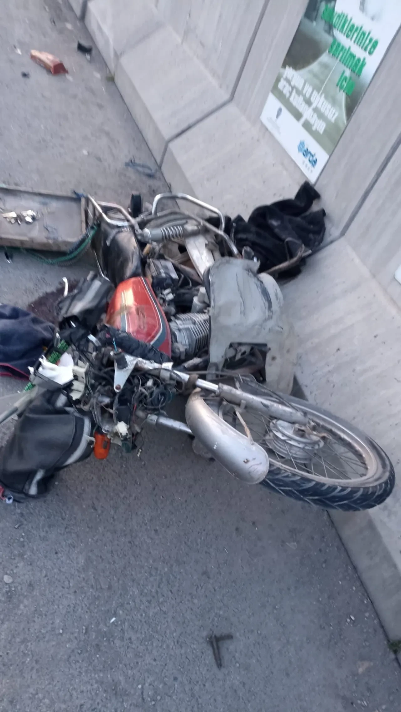 Karadeniz Sahil Yolu’nda iki can hayata veda etti: Motosiklet ve cip çarpıştı