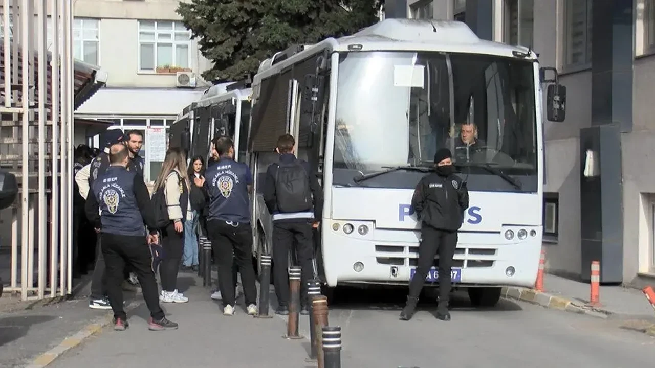 Son dakika | Pozitifbank'ın yönetimi TMSF'ye devredildi