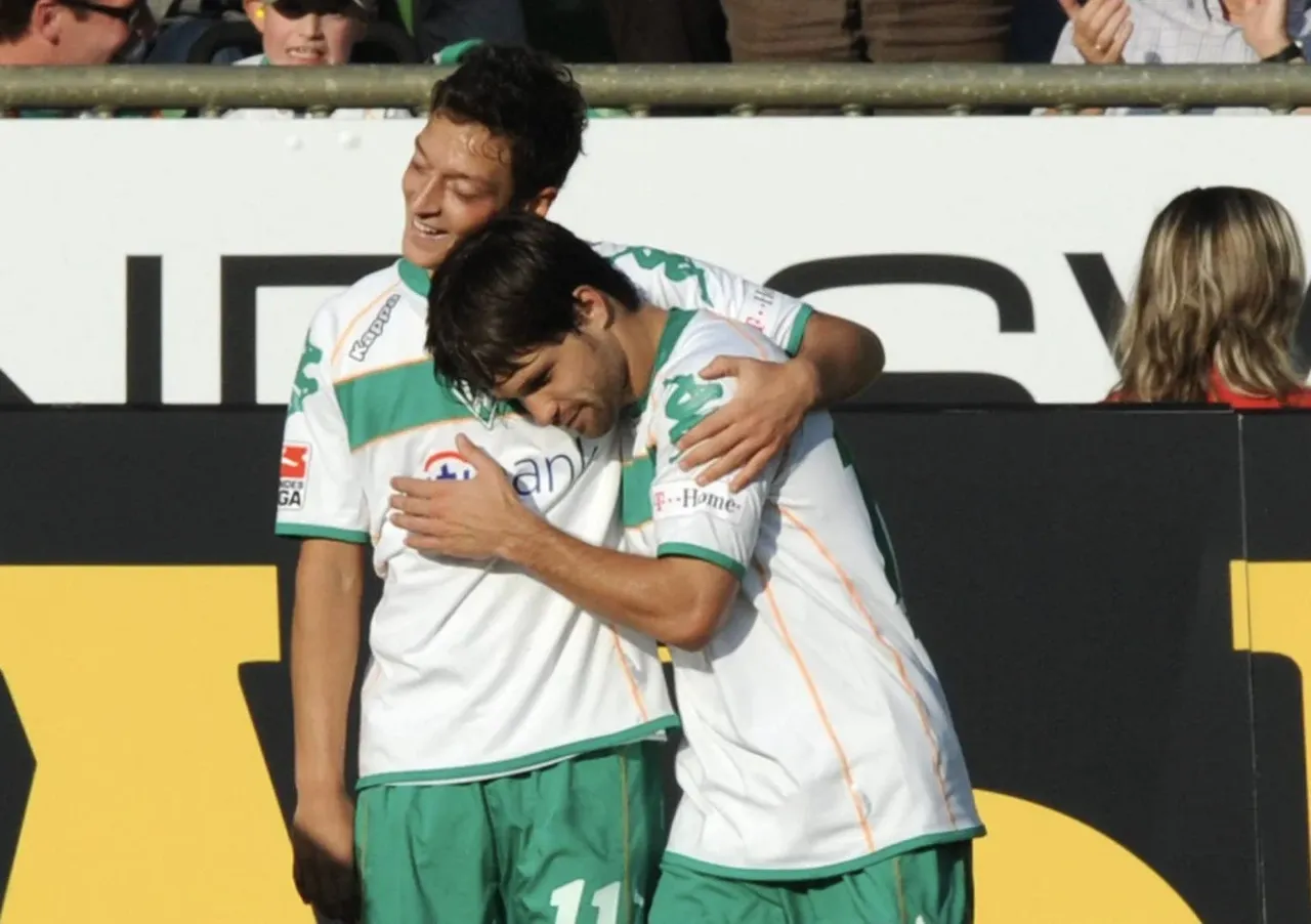 Werder Bremen Jübile maçına Mesut Özil'i davet etmedi: 'Değerlerimizle bağdaşmıyor'