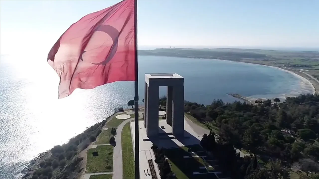 18 Mart'ta bayrak asılır mı? Çanakkale Zaferi kutlanacak