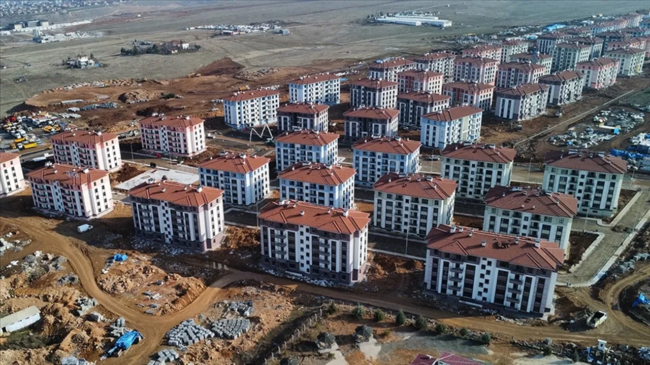 Bakan Şimşek duyurdu! Deprem bölgesi için 400 milyon Euro'luk yeni destek