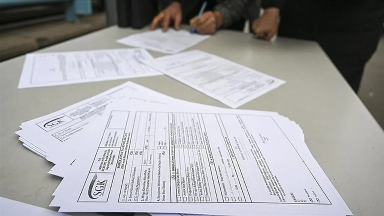 Emeklilik Dilekçesi Nedir ve Nasıl Yazılır? 2025 Emeklilik Dilekçesi Örneği