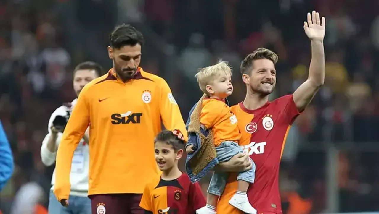 Galatasaray'ın yıldızı futbolu bırakıyor! Kararını yönetime bildirdi