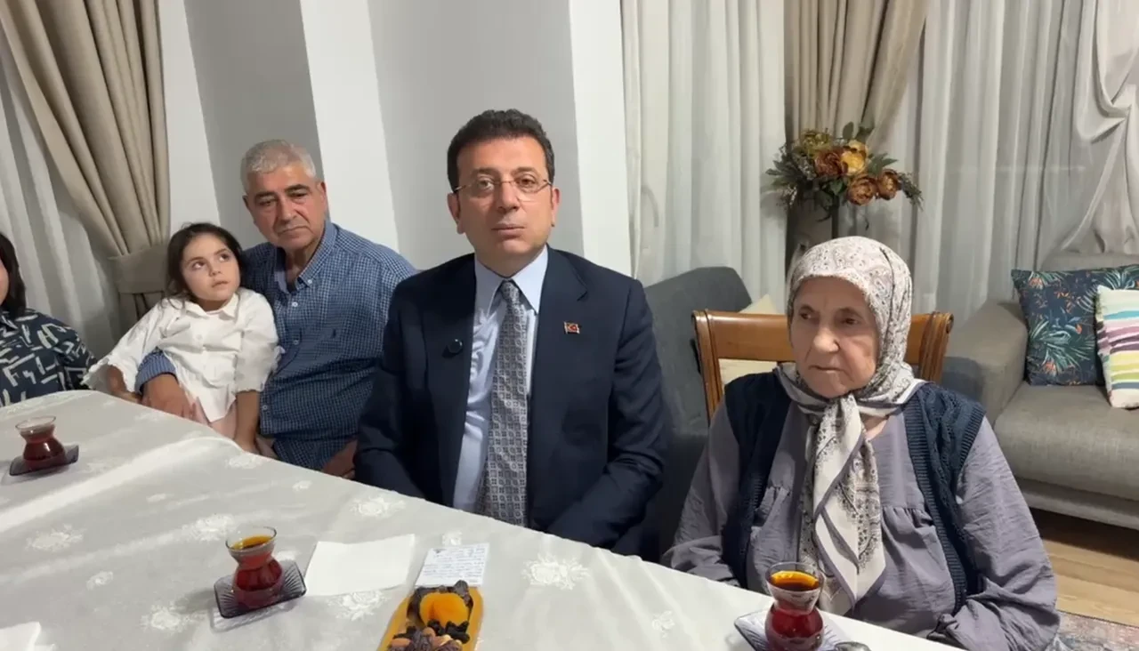 İmamoğlu iftar sofrasından diploma iptali sonrası seslendi: Kendimi millete emanet ediyorum!