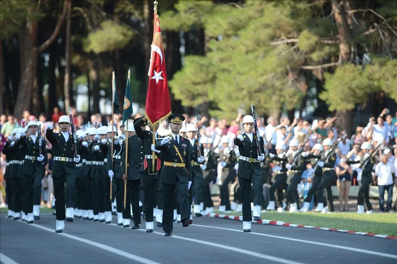 Kara, Deniz, Hava Astsubay Meslek Yüksekokulu nerede? MSÜ sınav sonuçlarının ardından gündem oldu