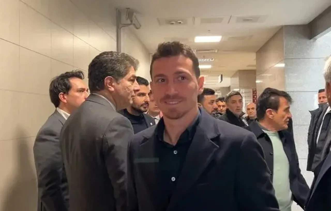 Fenerbahçeli Mert Hakan Yandaş derbi için sanık sandalyesinde! Hakimden fırça yedi