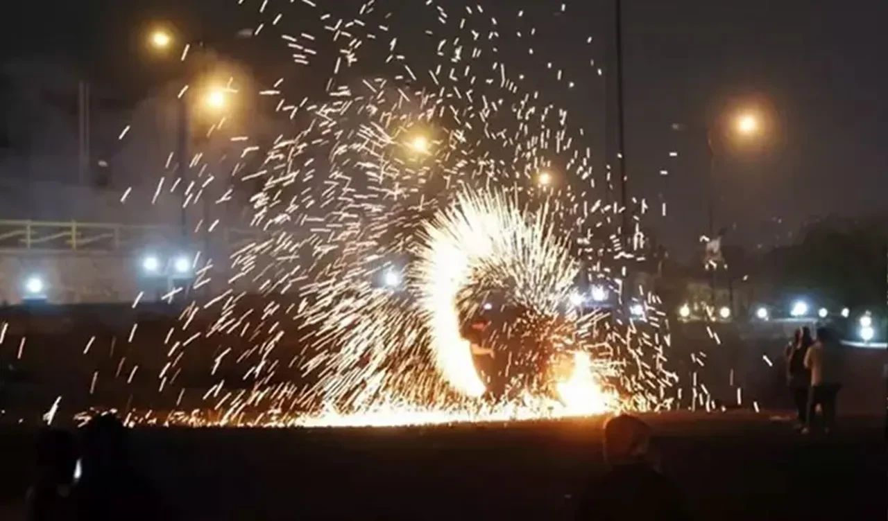 İran'da katliam gibi kutlama! Çok sayıda ölü ve yaralı var