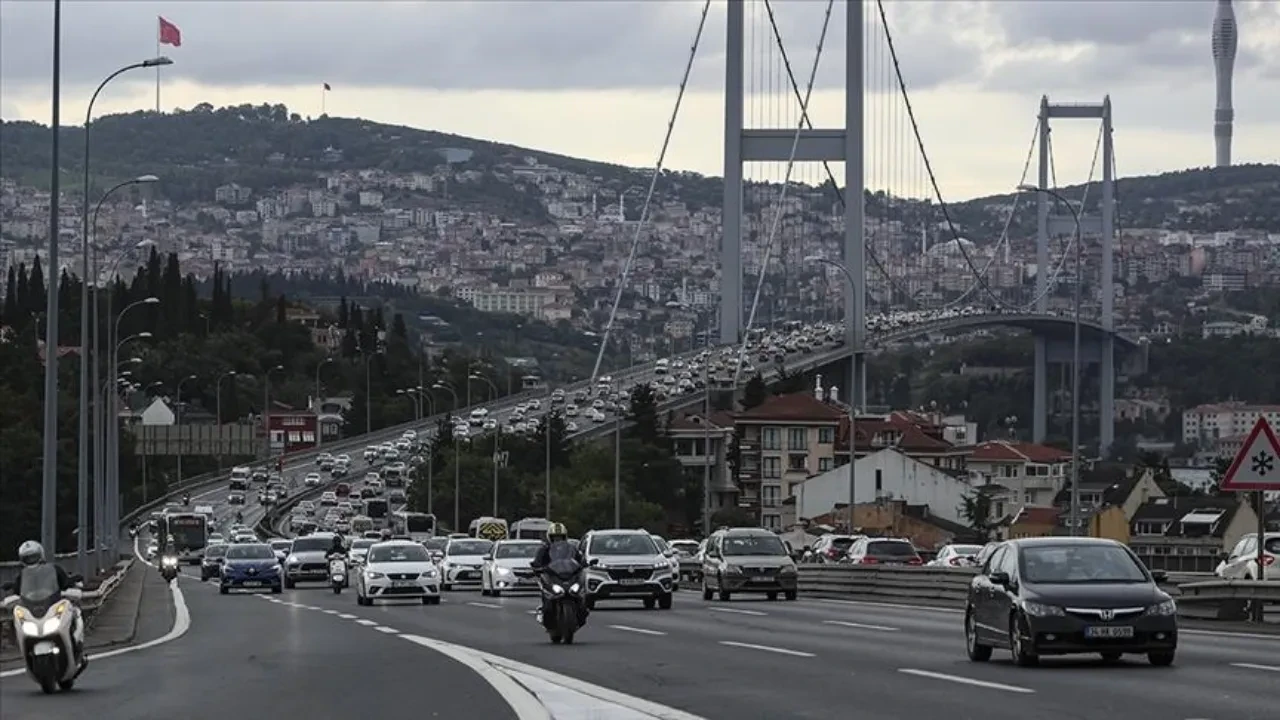 İstanbul'da bugün trafiğe kapalı yollar ne zaman açılacak? Vatan Caddesi dahil birçok yol trafiğe kapatıldı