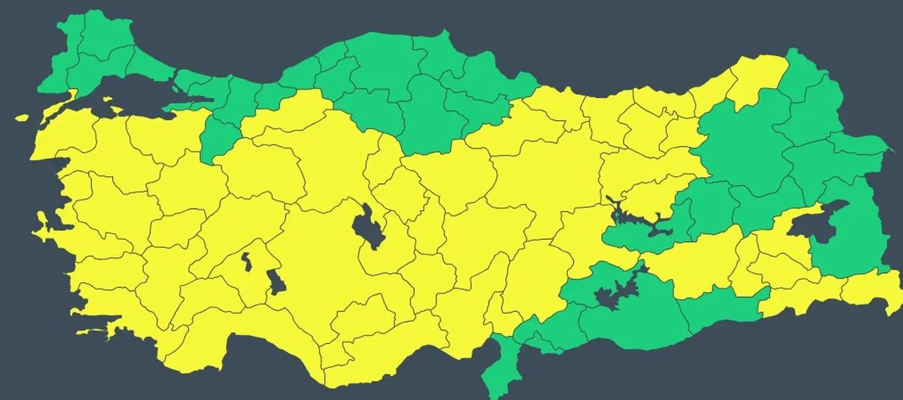 Meteoroloji 48 ilde sarı alarm verdi, kar ve fırtına sürecek! Baharın ne zaman döneceği belli oldu