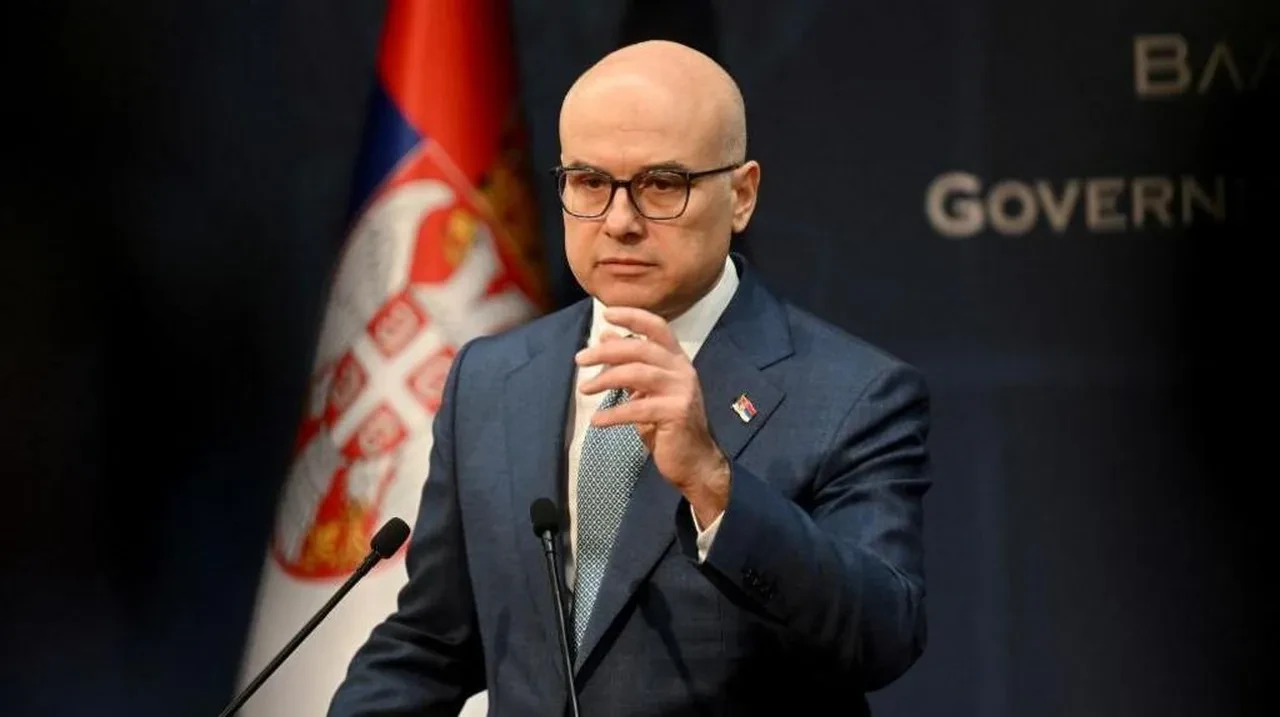 Sırbistan'da hükümet düştü! Başbakan istifa etti