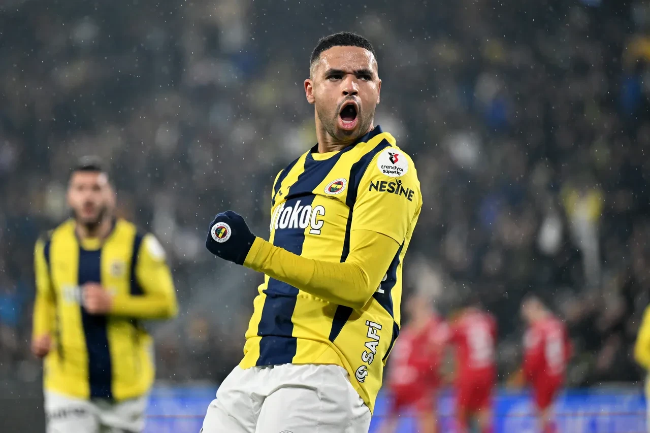 Fenerbahçe Antalyaspor'u 3-0 mağlup etti!
