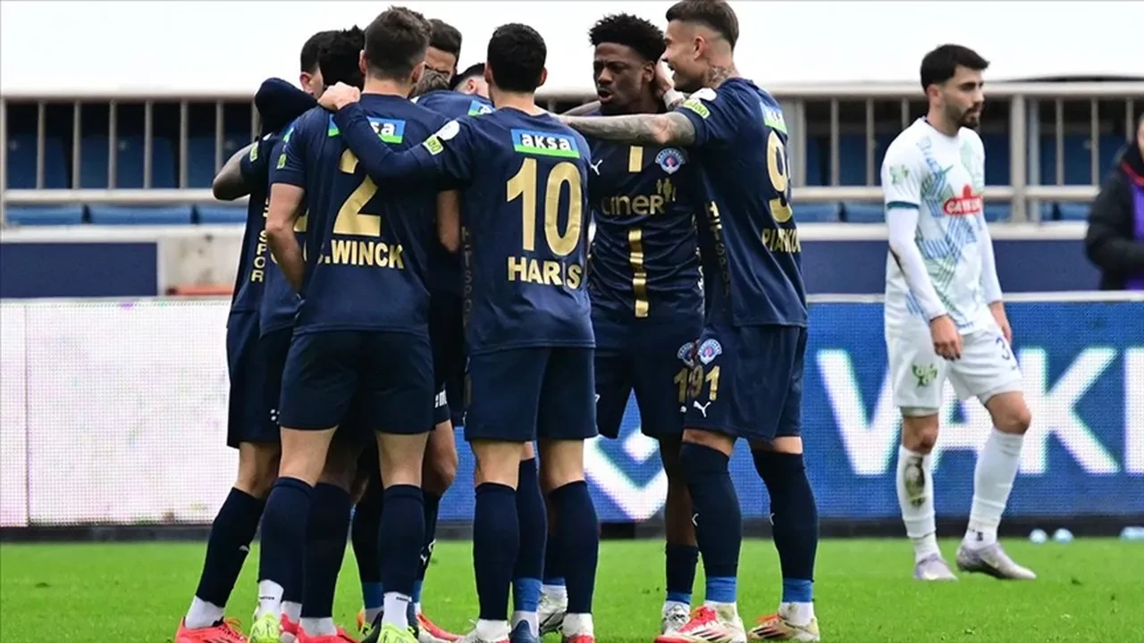 Kasımpaşa Galatasaray nereden izlenir? Kasımpaşa - GS maçının hangi kanalda yayınlanacağı açıklandı