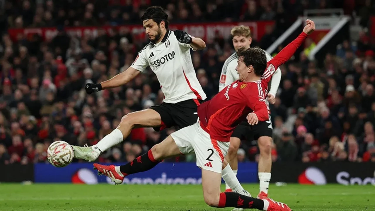 Manchester United Fulham karşısında FA Cup'a veda etti!