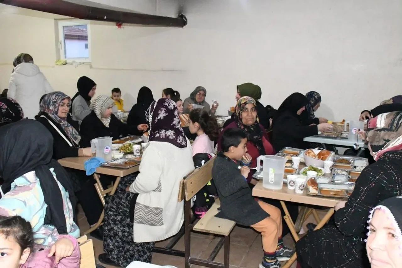 Yozgat’ta bu köyde 5 yıldır tek iftar sofrası kuruluyor!