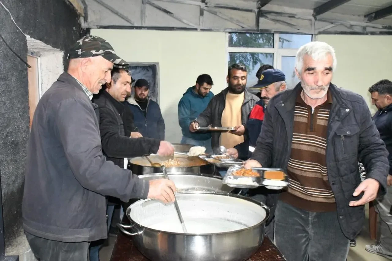 Yozgat’ta bu köyde 5 yıldır tek iftar sofrası kuruluyor!