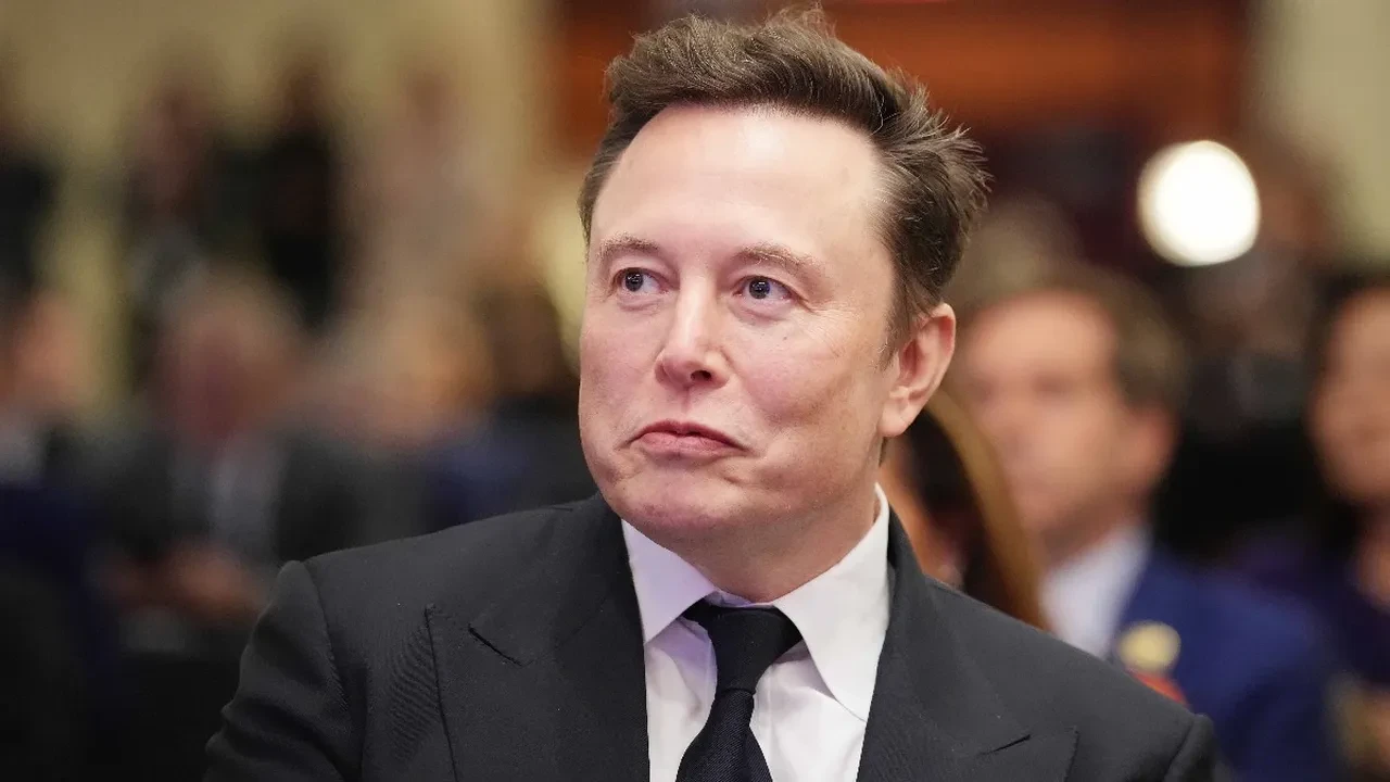 Elon Musk, X'i için 1 milyar dolar para topladı