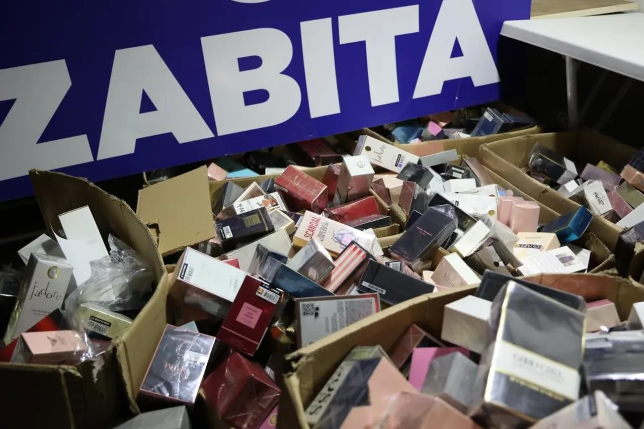 İnsanların sağlığıyla oynayacaklardı! Binlerce kutu ele geçirildi