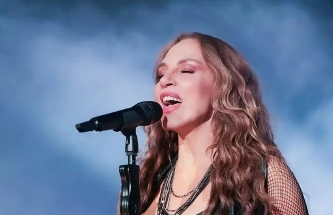 Sertap Erener'e dava şoku! Şarkıları kaldırılacak