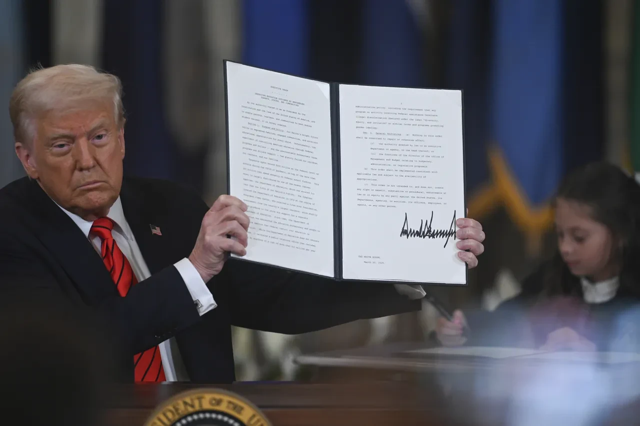 ABD'de 45 yıllık tarihi adım! Trump imzayı attı, Eğitim Bakanlığı kapatıldı
