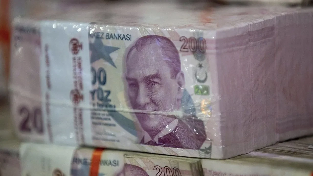 Bankada parası olanlar dikkat! Mevduatlar için sinyal geldi: Merkez'in ardından harekete geçecekler