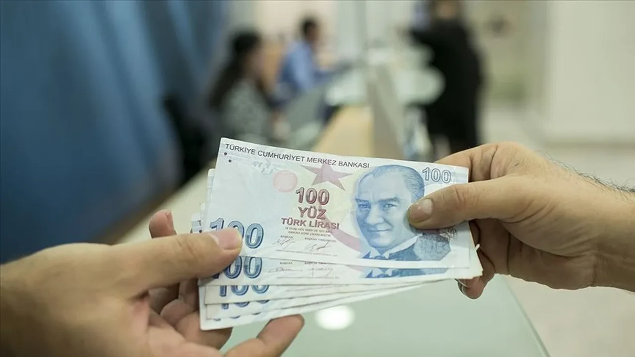 Emekli bayram ikramiyesi bayramdan önce yatacak mı? 15.5 milyon emekliye ödeme yapılacak