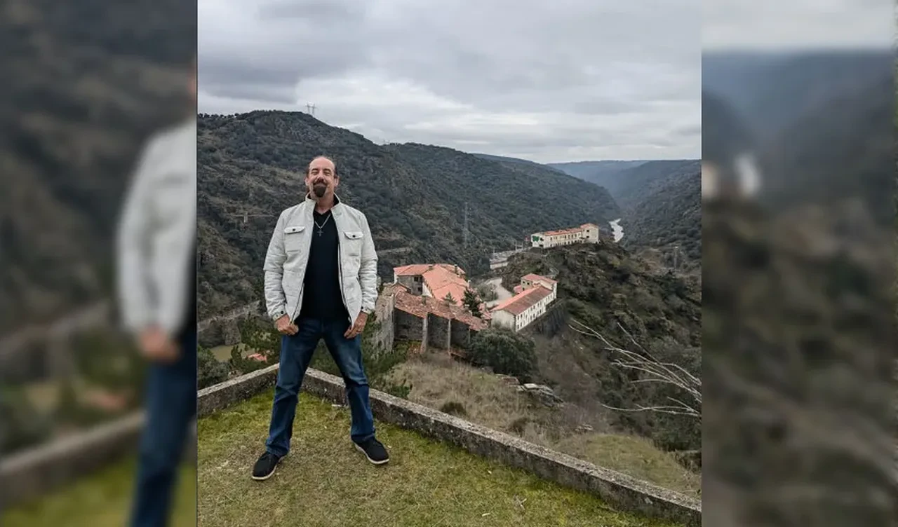 Köy onlarca yıldır boştu! Dudak uçuklatan fiyata alıp yeni bir dünya inşa etti