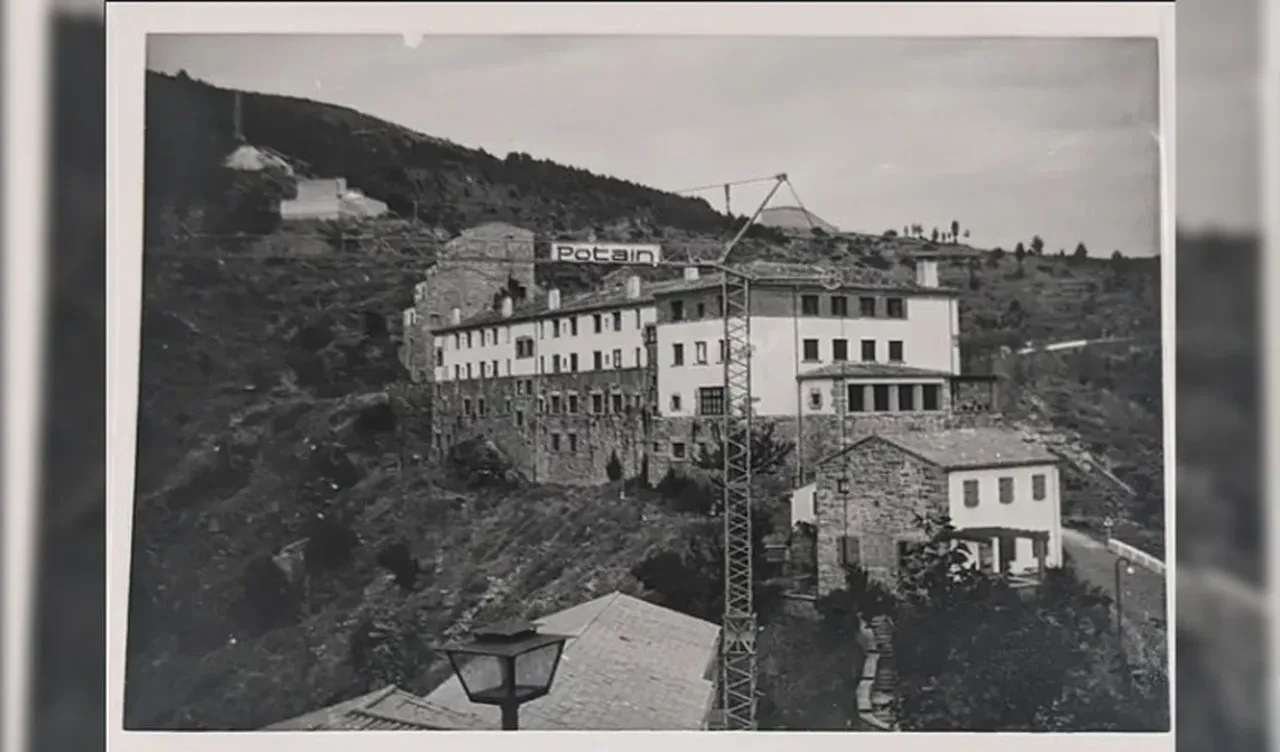 Köy onlarca yıldır boştu! Dudak uçuklatan fiyata alıp yeni bir dünya inşa etti