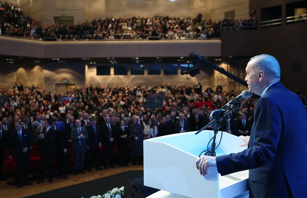 Nevruz bayram mı ilan edilecek? Cumhurbaşkanı Erdoğan Haliç Kongre Merkezi'nde konuşma yaptı