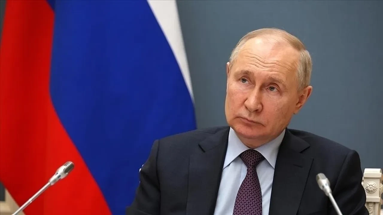 Rus lider Vladimir Putin 6 aylık süre verdi: Ya Rus vatandaşı olun ya da gidin!