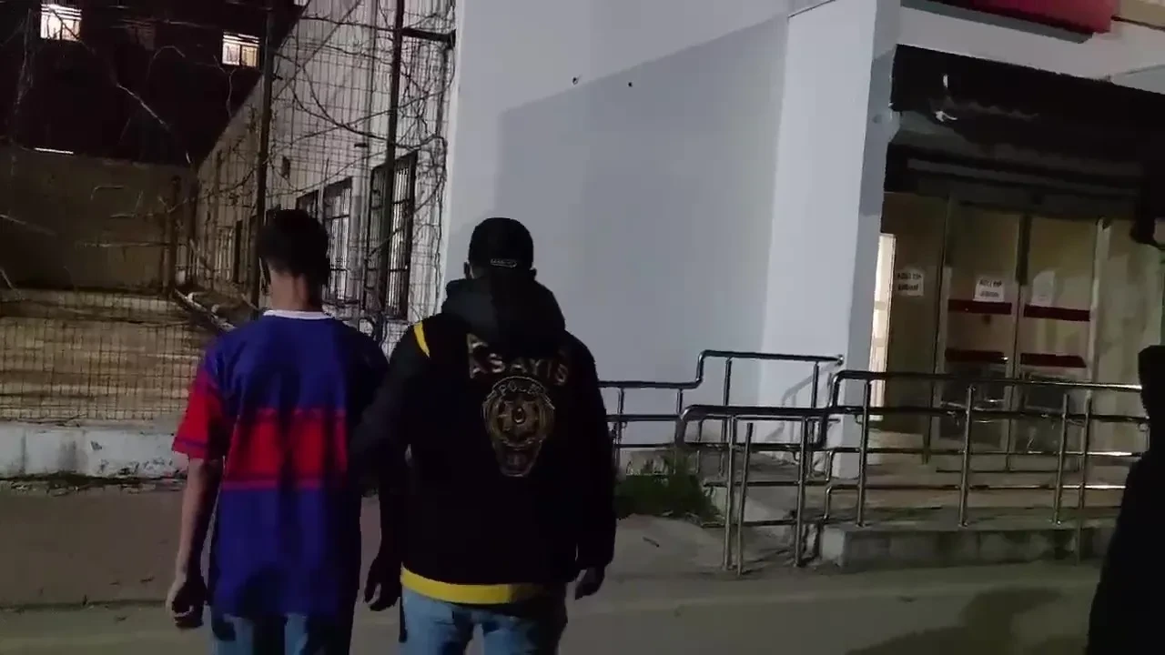 Adana'da korkunç olay! 4 kişiyi gasp edip 2 öğrenciyi bıçakladılar