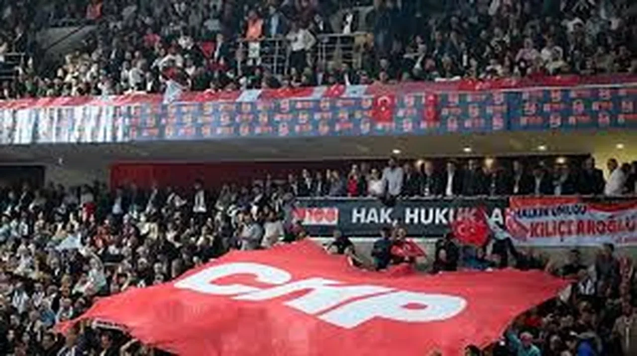 CHP Kurultayı ile ilgili bomba iddia! Kemal Kılıçdaroğlu CHP'nin başına geri mi dönüyor