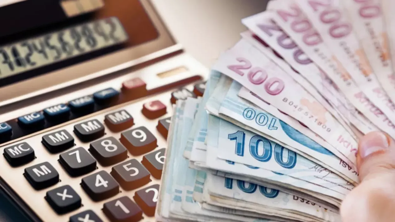 Meclis kapandı, olan emekliye oldu! Bayram ikramiyesi için yeni formül ortaya çıktı