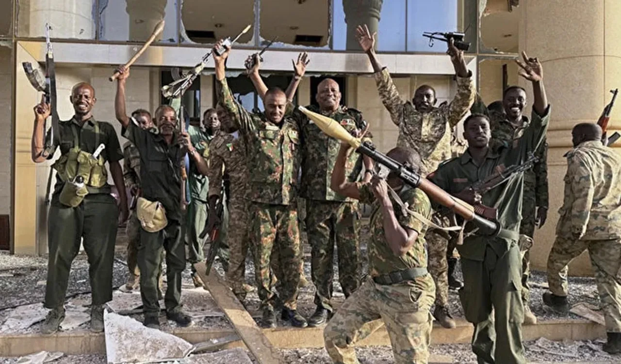 Sudan ordusundan yıllar sonra bir ilk! Merkez Bankası'nın kontrolünü ele geçirdi