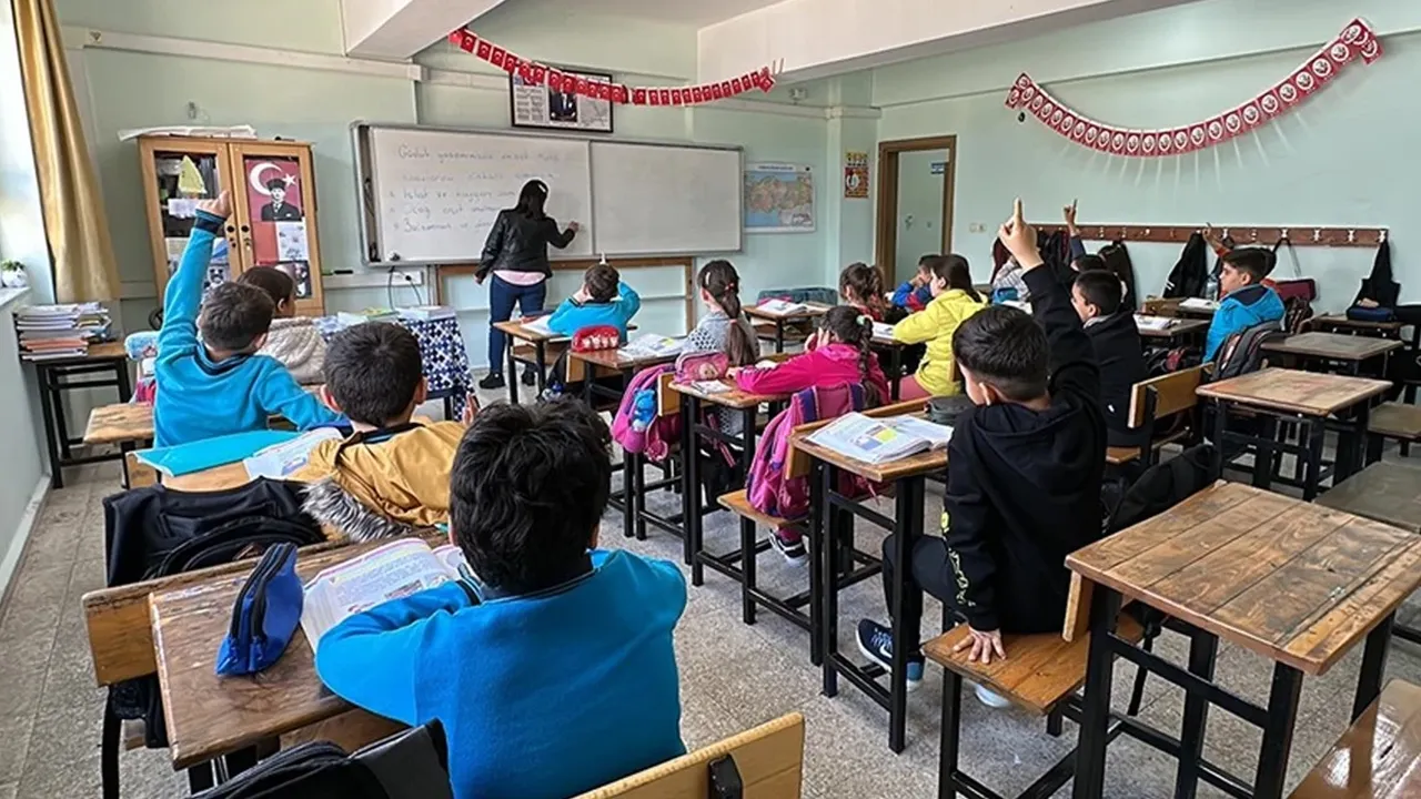 2. ara tatil olan Nisan tatilinin tarihi araştırma konusu oldu