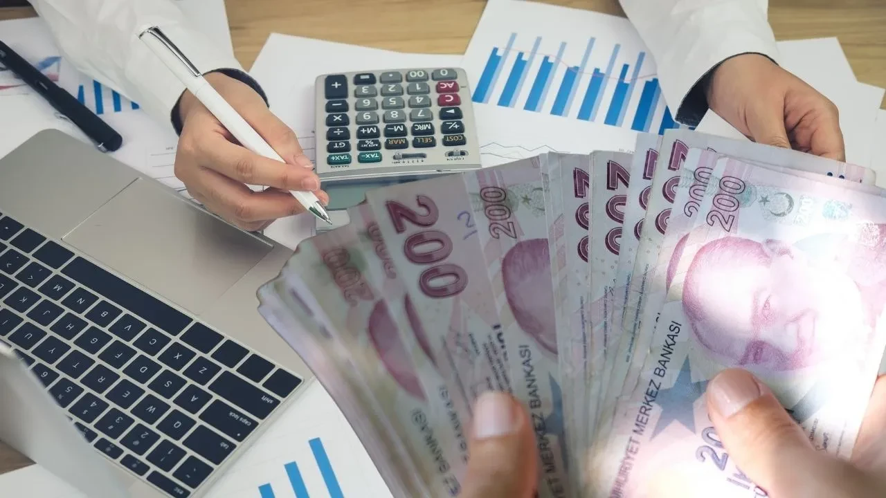 Bayramda çalışacaklar dikkat! Asgari ücretliye ek ödeme müjdesi: Üst düzey yöneticiler için tek bir şart var