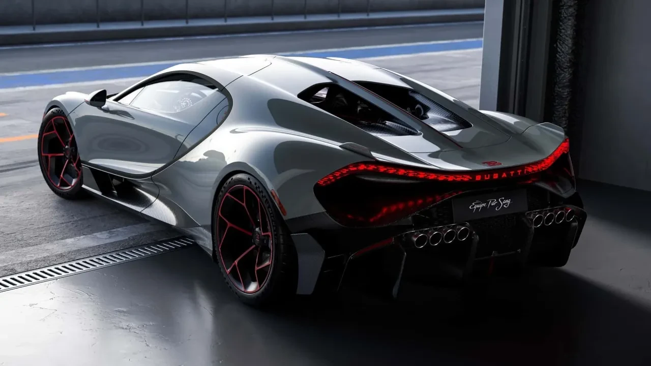 Bugatti Tourbillon'a özel dokunuş: Tam 8 egzoz ve 1.775 beygir güç!