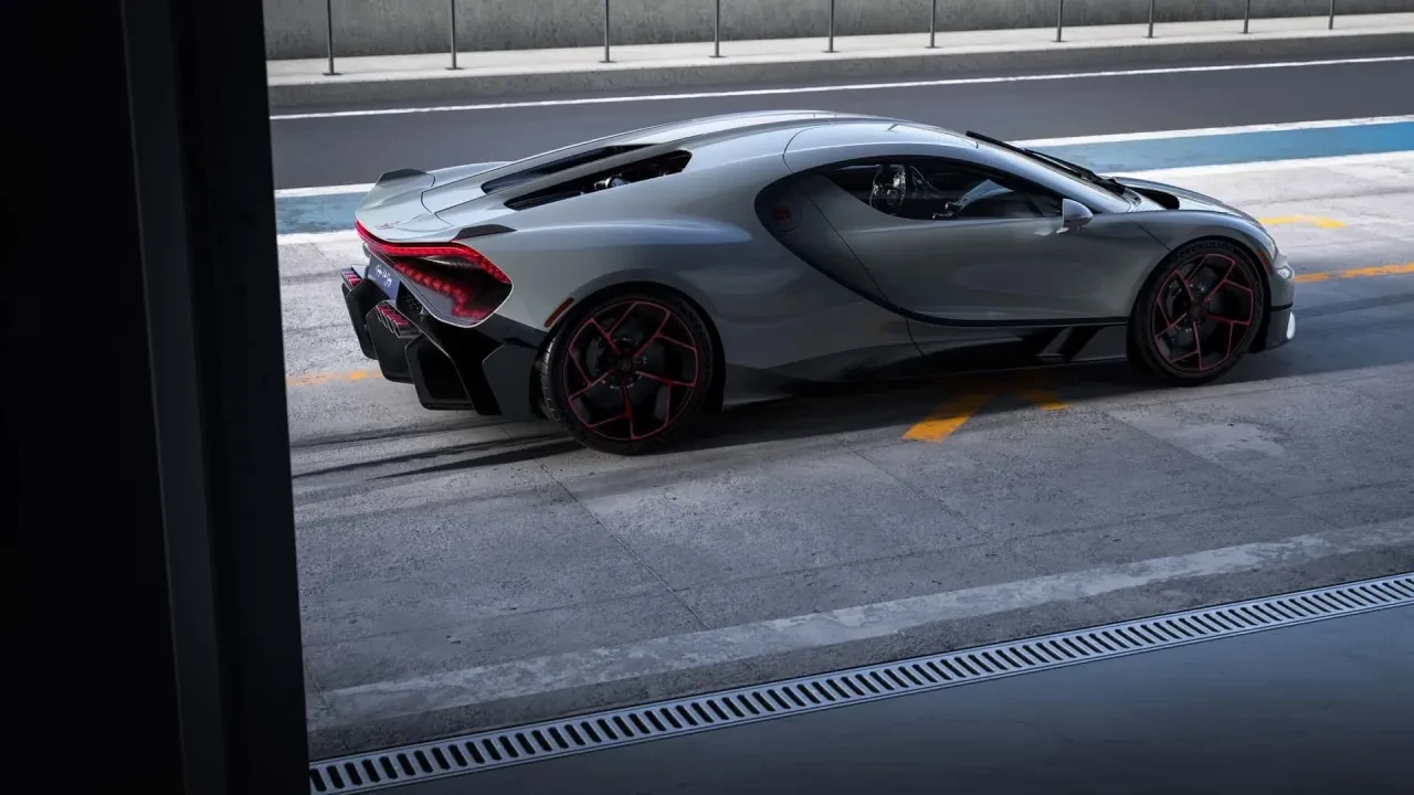 Bugatti Tourbillon'a özel dokunuş: Tam 8 egzoz ve 1.775 beygir güç!